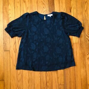 Beacon Apparel NWT Women's Deep Blue Floral Short Sleeve Blouse - Size S